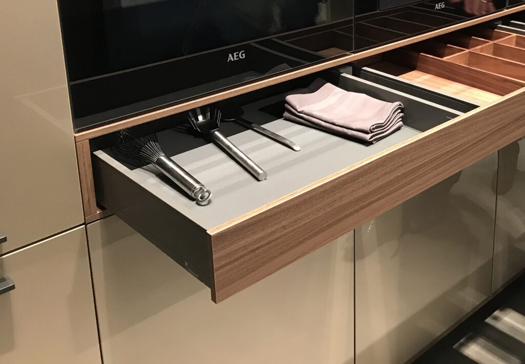 drawer fitout
