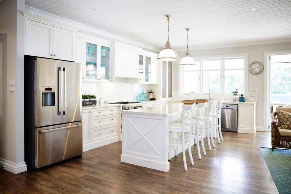 Hamptons style best sale kitchen stools