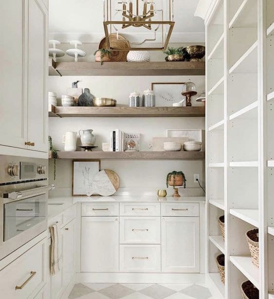 Kitchen Refresh: Pantry