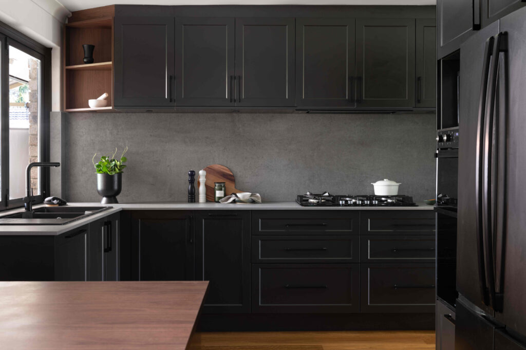 Kitchen renovation - black/grey